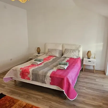 Jessi Holiday home *